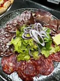 Assiette de charcuterie