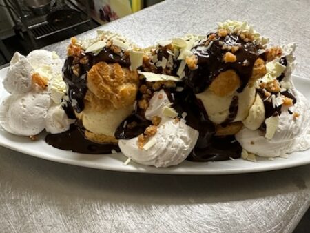 Profiteroles au chocolat